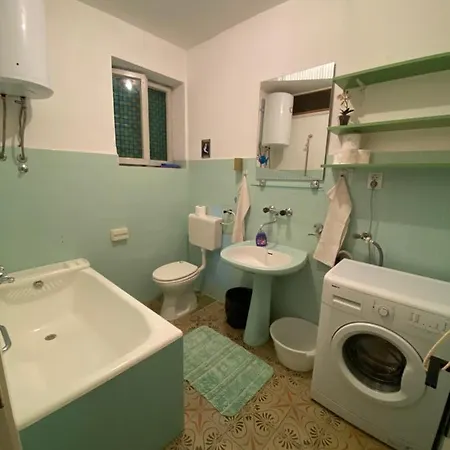 Ferienwohnung Jarmila Omiš Exterior foto