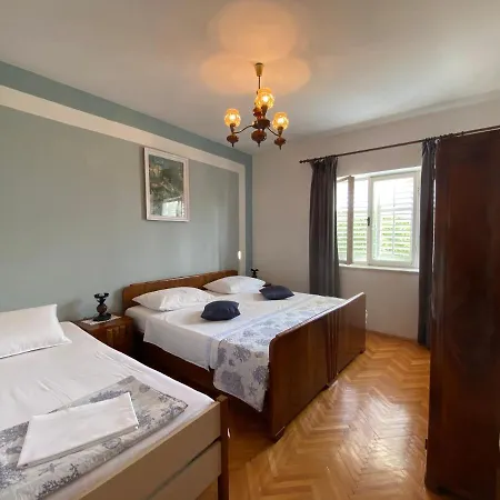 Ferienwohnung Jarmila Omiš Exterior foto
