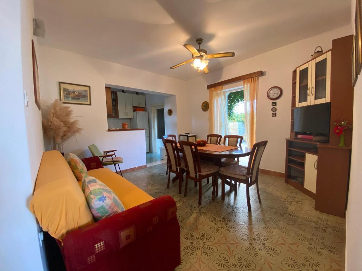 Jarmila Apartment Omis